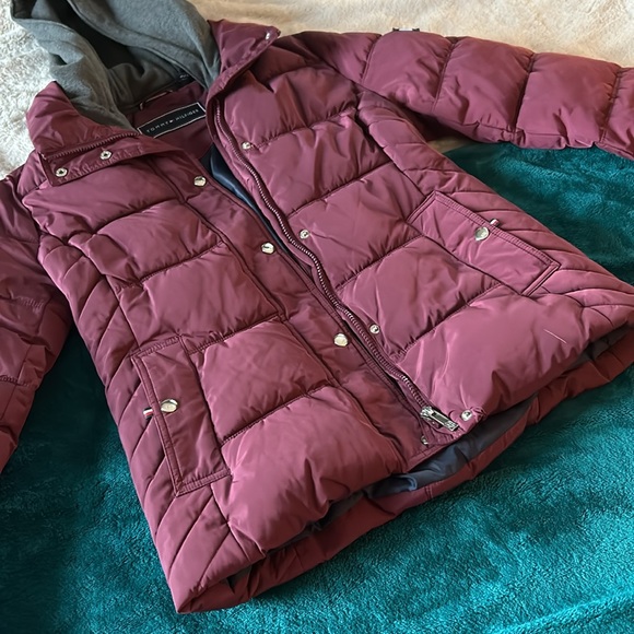 Tommy Hilfiger Puffer Jacket - Picture 5 of 8